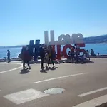 En Plein Coeur De Nice 100% Unique Et Position