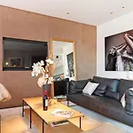 L'Attique Des Artistes Yourhosthelper