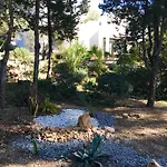 Villa Lucienne Bandol , T2 4 Etoiles Avec Garage, Dans Les Calanques