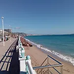 2 pièces refait à neuf cannes la bocca