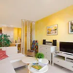 Apartment Les Amandiers