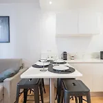 Stylish 1-Bedroom Apartment In The City Center