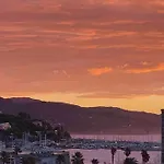 Appartement Vue Mer Au Lavandou