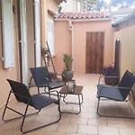 La Petite Maison