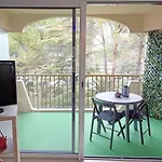 Joli Studio Avec Coin Nuit Independant, Piscine Et Parc De 8 Hectares Proche De La Plage