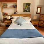 1 Bed Apartment With Private Courtyard