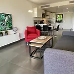 Superbe Appartement, Piscine, Vue Mer Et Montagnes