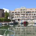 Studio Hyeres Port