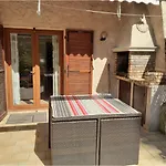 Villa Club Sanary Dans Residence Fermee Et Arboree 10Min A Pied De La Plage