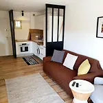 Bel Appartement A 50M De La Plage, 2 Pieces Climatisees, Parking Prive