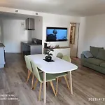 Appartement 4 Personnes Avec Piscine, Tennis, Proche De La Mer