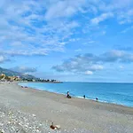Bioves En Duplex-Climatisation-Centre Ville-Plage