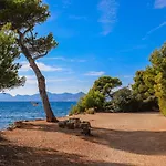 Ideal Congress And Vacation Live In Villa Parador