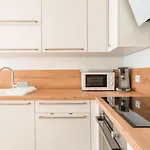 Magnifique Appartement Vue Mer Au Centre Du Lavandou