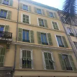 Appartement Au Coeur De Nice