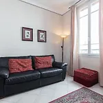 Three Bedroom Two Bathroom Apartment In Center Of Cannes On Quiet Street Minutes From The Palais - 2002