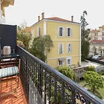 Modern Apartment With 3 Bedrooms Balcony Communal Garden And Ac- Benakey