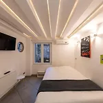 Beautiful Studio 14 M For 2 With Wi-Fi Downtown