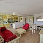 T3 Au Centre De Cavalaire Avec Parking, Clim, Wifi, Proche Plage - Fr-1-100-272