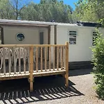 Luxe Chalet Voor 5 Personen Op Camping Lei Suves - Joycasa