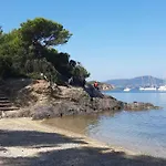 Charmant Studio Neuf A 150M De La Mer