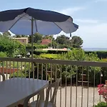 Saint-Raphael La Peguiere Face A La Plage Vue Mer