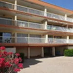 Saint-Raphael La Peguiere Face A La Plage Vue Mer