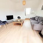 Joli Appartement Cosy Avec Jardin