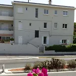 Appartement Le Lavandou, 2 Pieces, 4 Personnes - Fr-1-308-154
