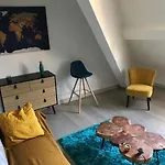Appartement Atypique Au Centre De Chambery