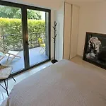 New Modern 1Br Apt/Terrace/Parking/Beside Beach