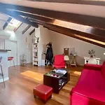 Bright And Cosy 50 M In The Heart Of Nice