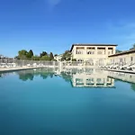 Studio 8 - Les Suites De Robinson - Residence Avec Piscine En Bord De Siagne, A Mandelieu-La-Napoule
