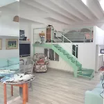 Joli Studio Au Soleil