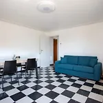 Apartment T2 Air-Conditioned Sea View