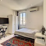 Studio Carre D'Or. 2 Mins From The Croisette. 143
