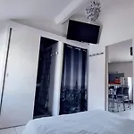 T2 Meuble Toulon Cote Azur - 4 Personnes Max