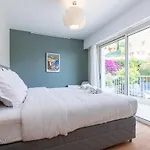 Amazing Sea View 2Bdr Swimming Pool Parking