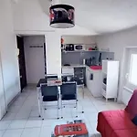 T2 Meuble Toulon Cote Azur - 4 Personnes Max