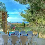 Villa Terre Brulee