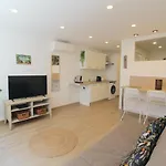 Alc - Mace10 - 6 Min Palais And Beaches