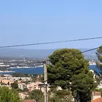 Rez De Villa Avec Place De Parking Et Vue Mer.