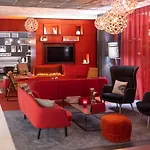 Hotel Kyriad Prestige Toulon - L S S M - Centre Port