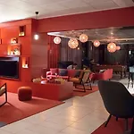 Hotel Kyriad Prestige Toulon - L S S M - Centre Port