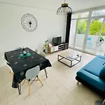 Luminous Apartment With Parking Near The City Center