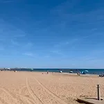 Agreable Appartement Climatise A 25M De La Plage
