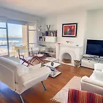 2 Bedroom, 2 Bathrooms Suquet With Sea View 314