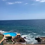 Cap Neree Petit Coin De Paradis Pieds Dans L Eau