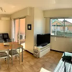 Studio A 50M De La Mer, Belle Terrasse Plein Sud