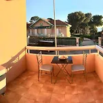 Studio A 50M De La Mer, Belle Terrasse Plein Sud